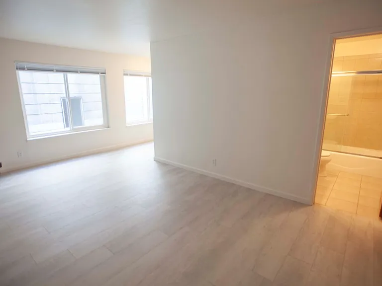 777arguello — Photo 3