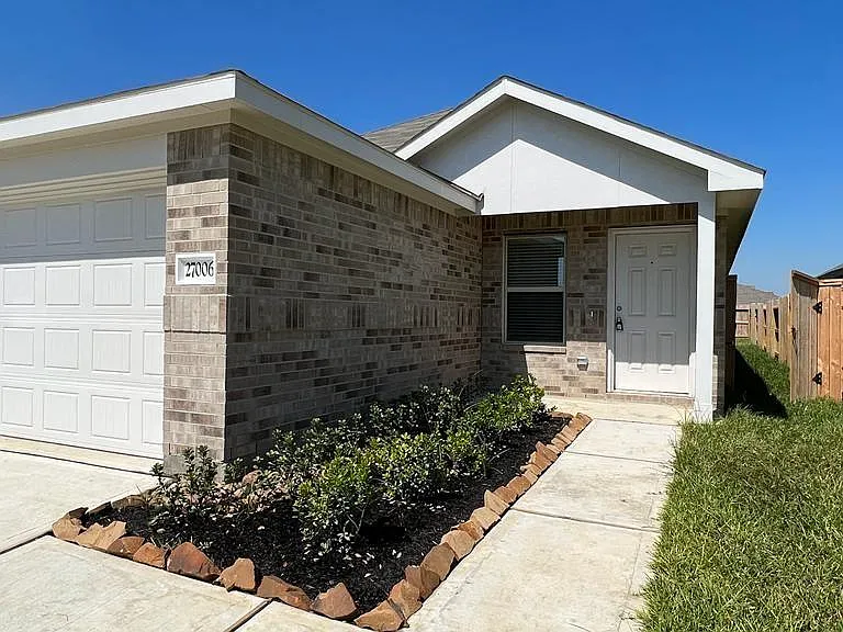 27006 Winward Creek Trl — Photo 1