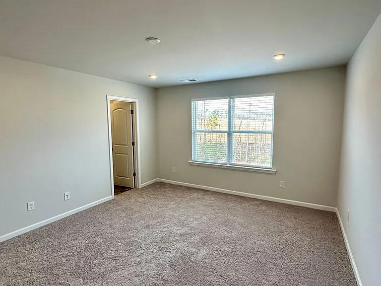 2123 Lavender Meadows Ct — Photo 16