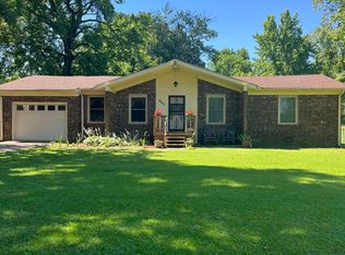 646 Mount Pelia Rd, Martin, TN 38237
