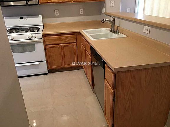 4th image of 4213 Becket Ct