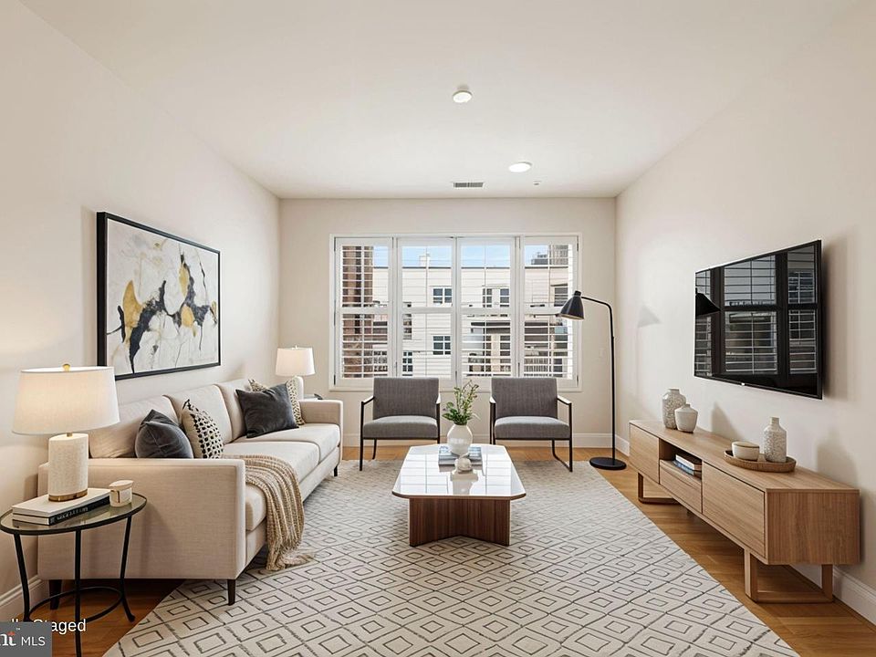 1st image of 804 Taylor St NW APT 304