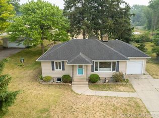 786 Georgia St NE, Grand Rapids, MI 49525