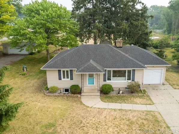 786 Georgia St NE, Grand Rapids, MI 49525