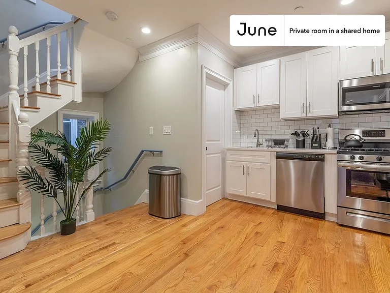 33 N Margin St #B — Photo 6