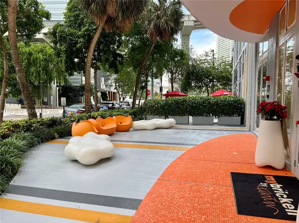 31 SE 6th St, Miami, FL