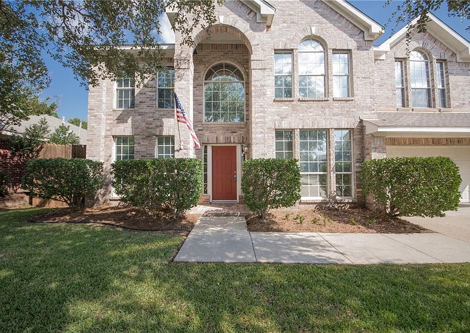 1st image of 2416 Blue Holly Dr