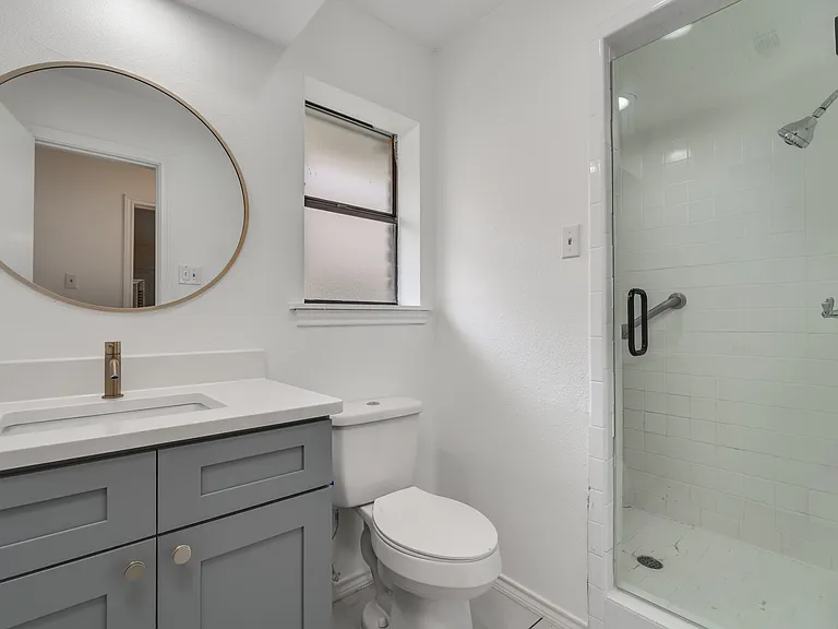 9922 Hickory Xing — Photo 24