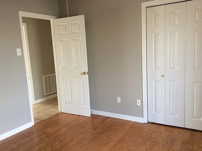 131 Wadsworth Dr — Photo 7