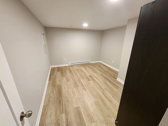 4th image of 343 Henderson St