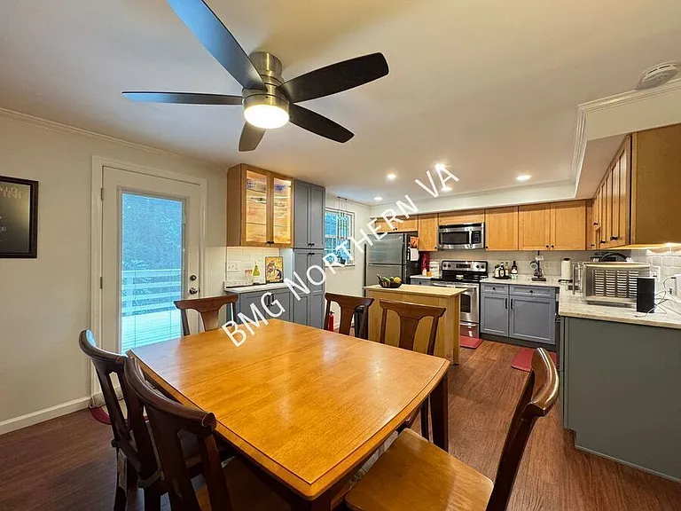 2816 Raymond Ct — Photo 6