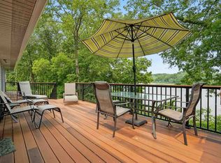 2320 Rice Ridge Ln NE, North Liberty, IA 52317