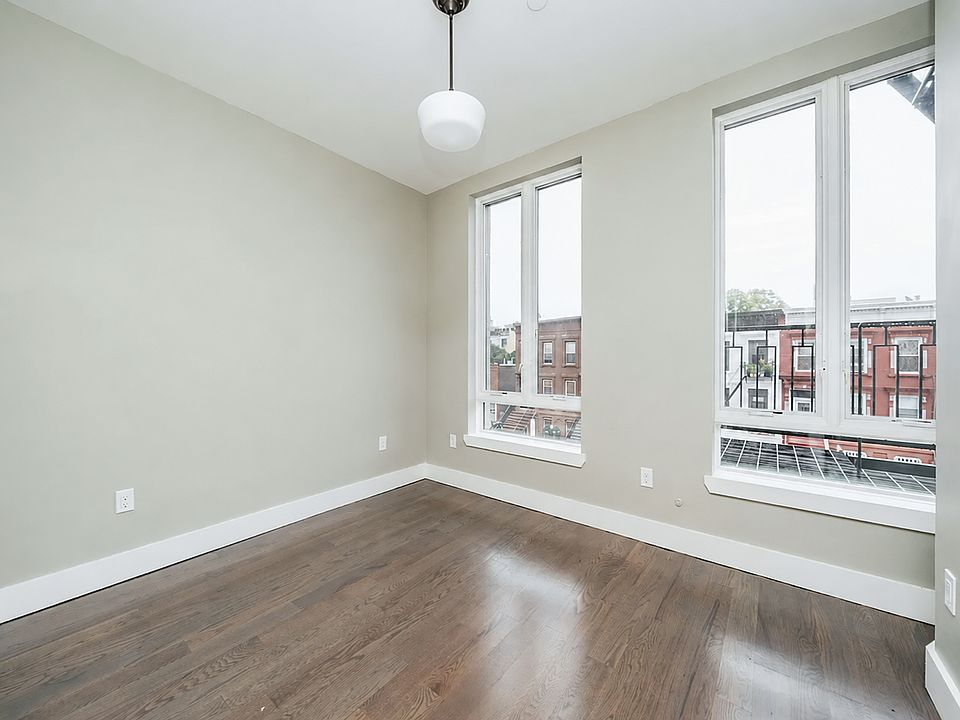 2nd image of 13 Palmetto St #5B