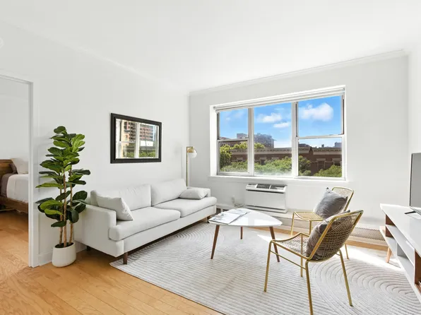 1787 Madison Avenue image 1 of 12