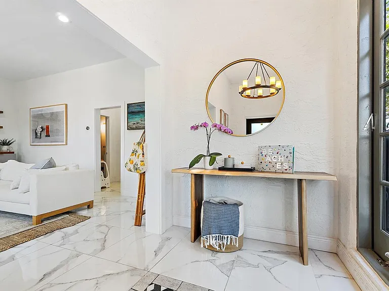 423 Avenida Alegre — Photo 6
