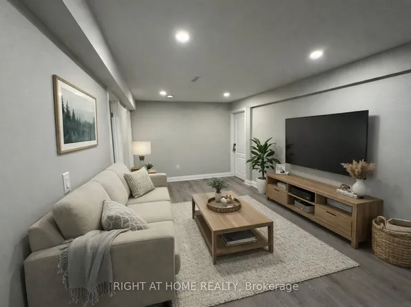 4468 Ashley Ave, Mississauga, ON L5R 2A2