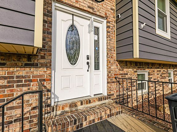 4th image of 9330 Cawood Ln