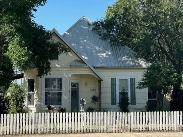 307 W Idaho St, Weiser, ID 83672