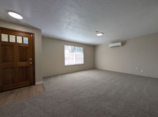 838 Centennial Blvd, Springfield, OR 97477