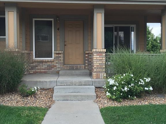 Front porch/Entry