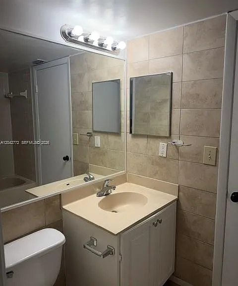 5721 Riverside Dr #103B5 — Photo 15