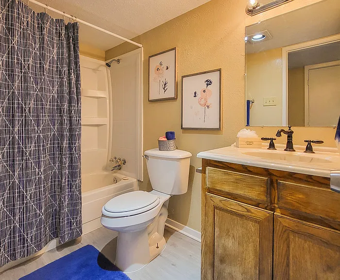 7216 Lancashire Dr — Photo 5