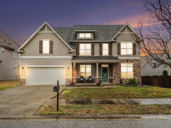227 Buck Johnson St, Fuquay Varina, NC 27526