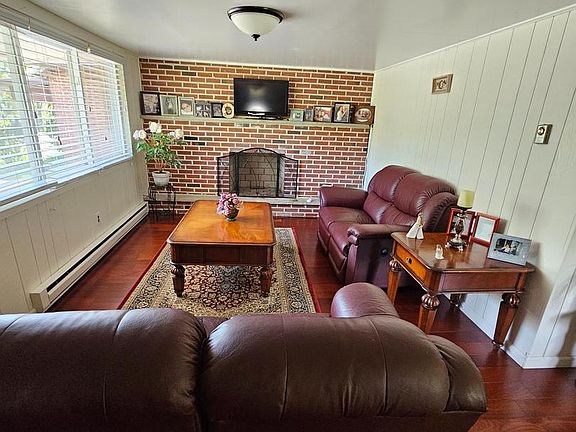 5th image of 1020 Spur Rd