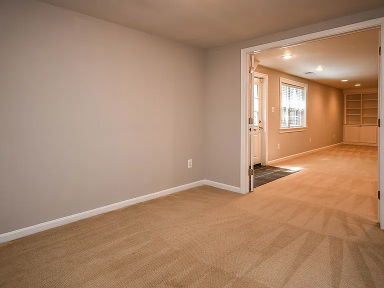 1211 Vinita Ln — Photo 54