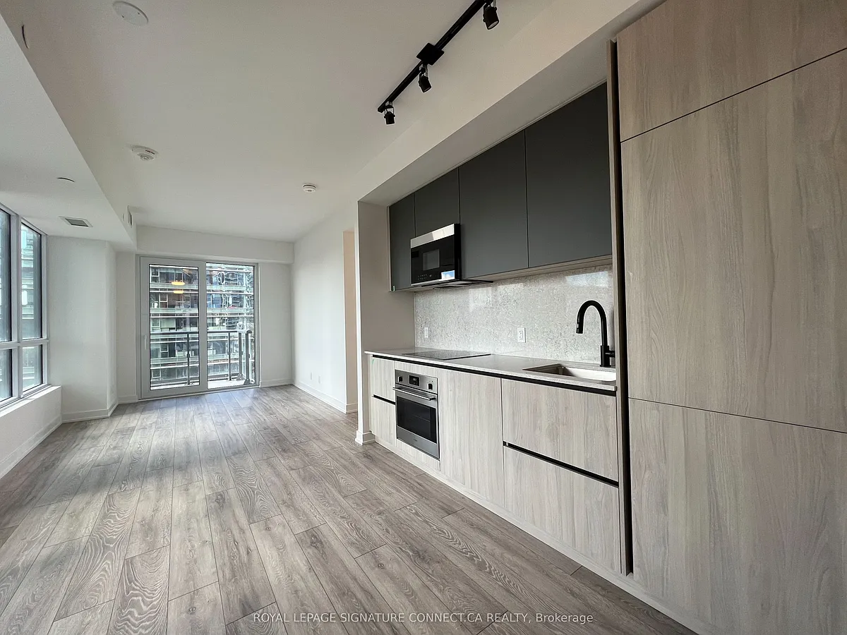 Building Photo - 108 Peter St #1202