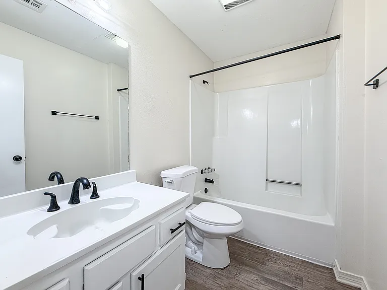 73601 Chapman Dr — Photo 22