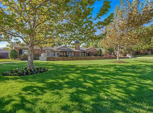 1632 Queenstown Rd, Nichols Hills, OK 73116