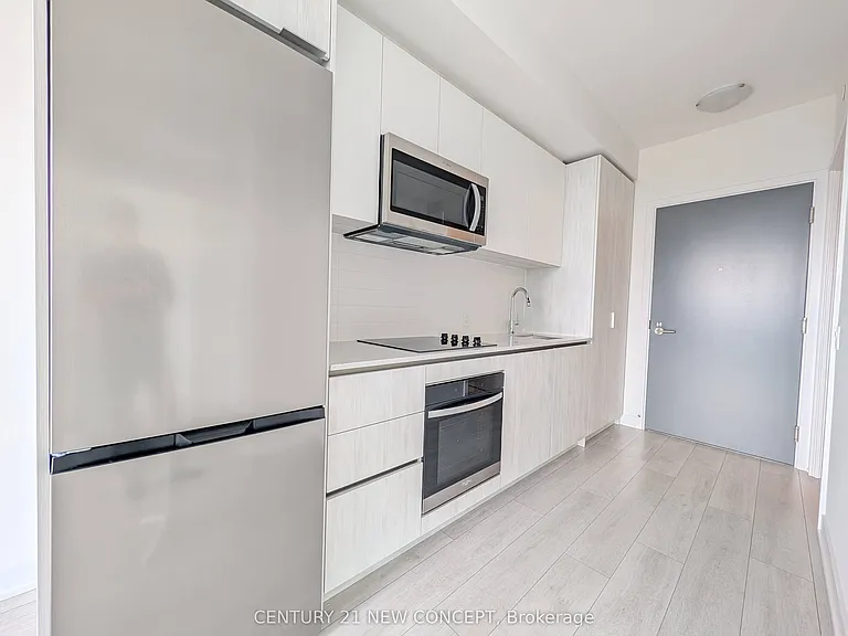 5858 Yonge St #3301 — Photo 5