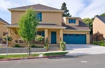2nd image of 106 Cottage Cove Ln