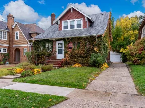 1516 N Grant Ave, Rockford, IL 61103