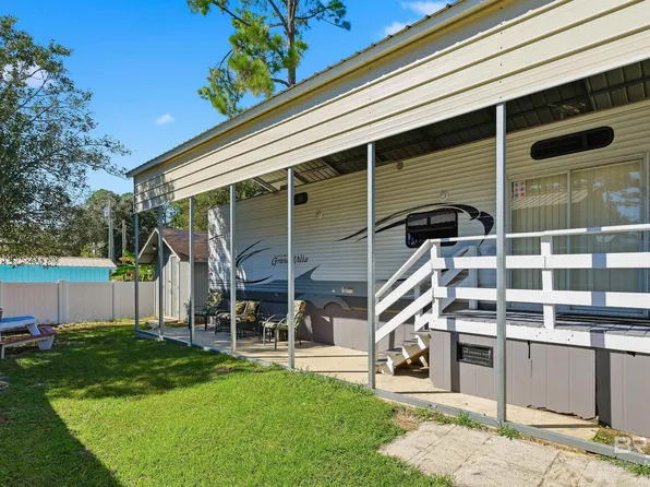 63 Buena Vista Dr, Lillian, AL 36549