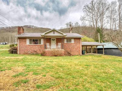 4 Waynes Br, Candler, NC, 28715