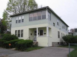 21 Dartmouth St, Worcester, MA 01604