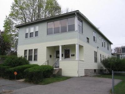 21 Dartmouth St, Worcester, MA, 01604