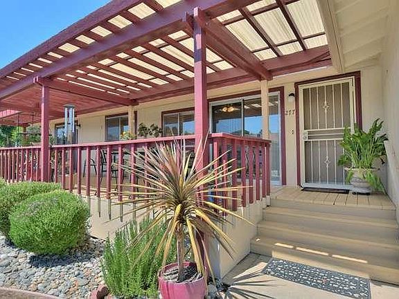 3rd image of 277 Cherry Ct #277