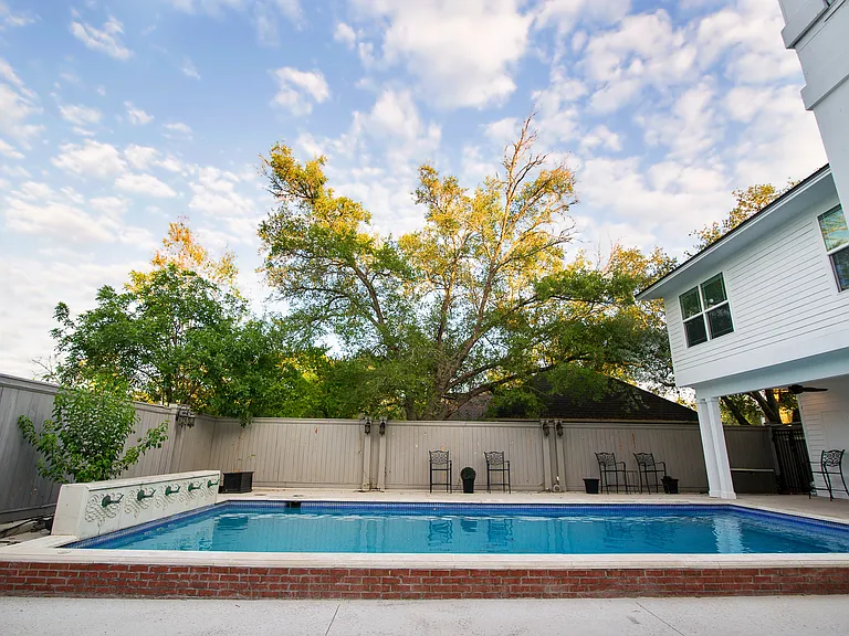701 Hereford St #A — Photo 20