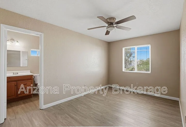 607 W Rio Salado Pkwy #205 — Photo 8