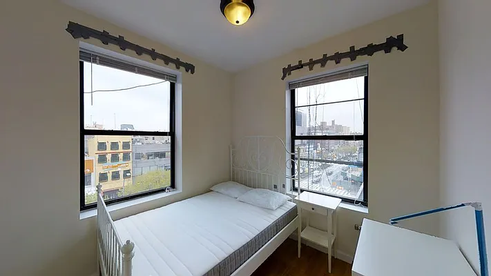 Rented by Urban Living | media 35