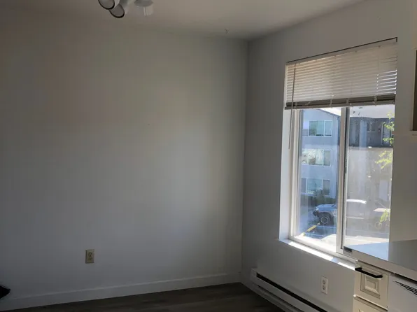 1928 E 56th St, Tacoma, WA