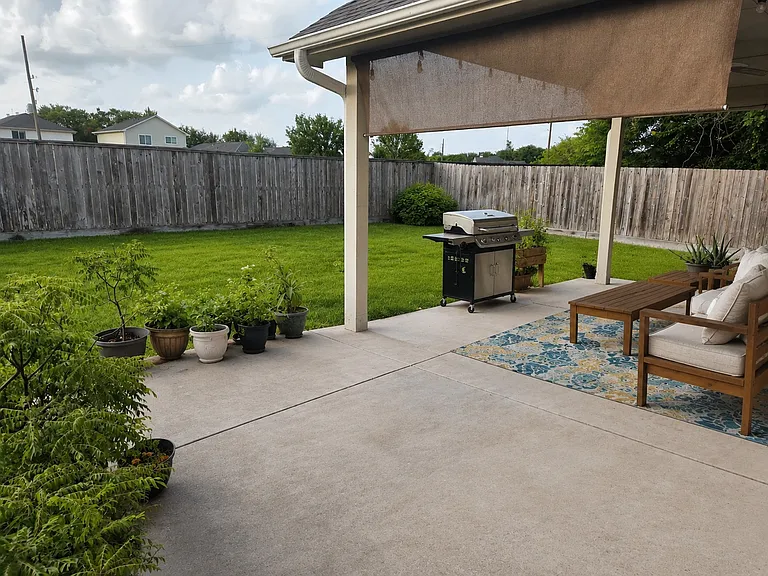 7703 Lost Pecan Way — Photo 18