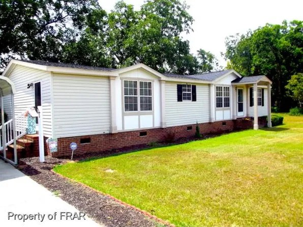 678 Great Marsh Church Rd, Saint Pauls, NC 28384