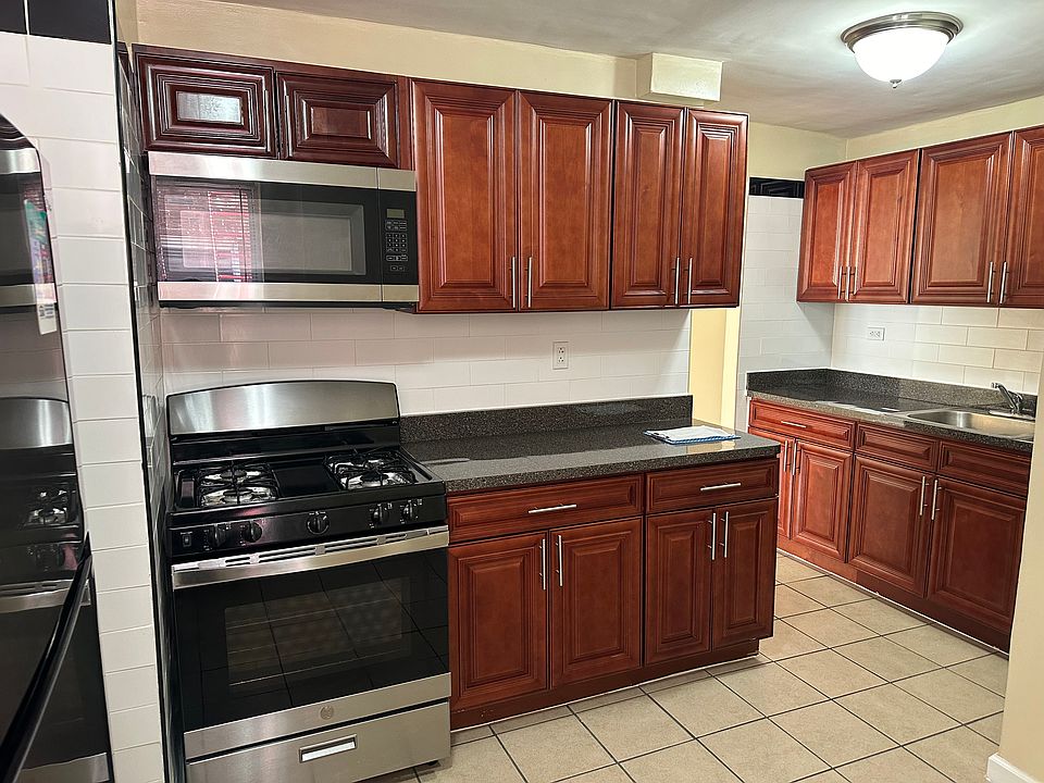 1st image of 90-20 148th St #32