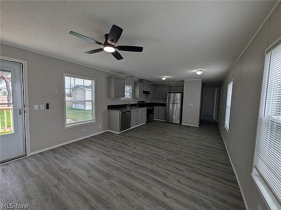 5th image of 135 Kenny Brook Ln