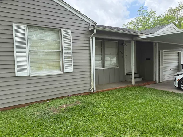 2909 Boyd Ave, Groves, TX 77619