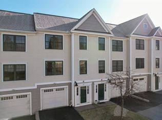 35 Village Dr, Meredith, NH 03253